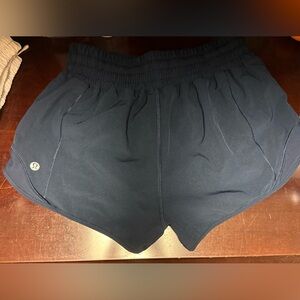 Lululemon Hotty Hot Size 4
